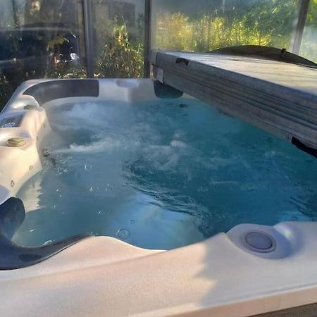 Bas De Villa, 2 Terrasses, Piscine, Spa, Sauna... Neffes Eksteriør bilde